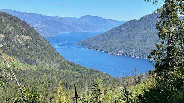 Castlegar to Nakusp