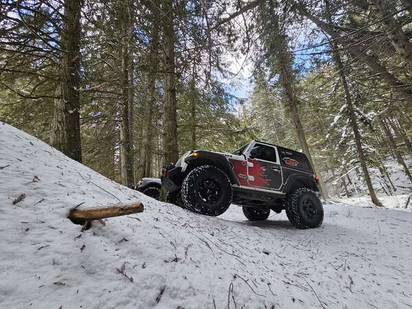Twisted Steel on Snow!