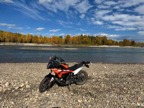 2023 KTM 890