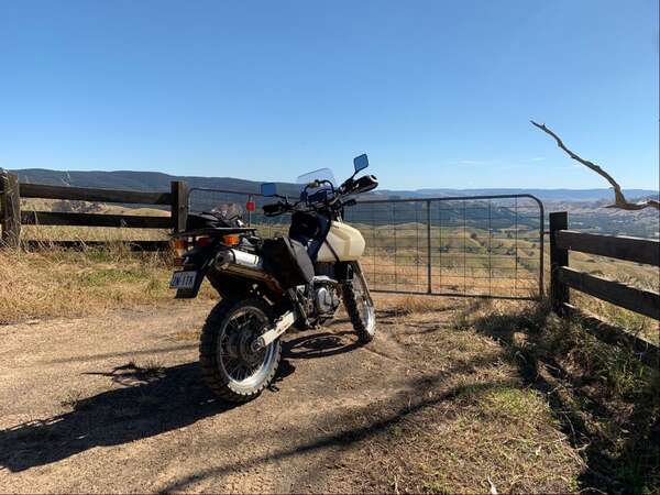 2021 Suzuki DR650SE