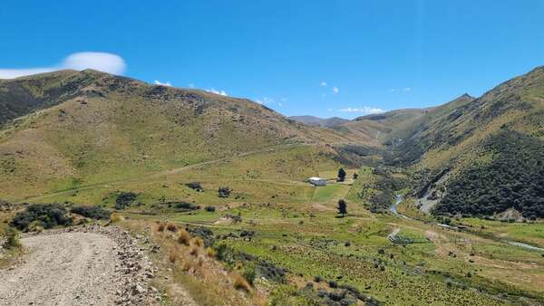 Otago trip day 7 Ida Railway Hut to Ahuriri Base Hut