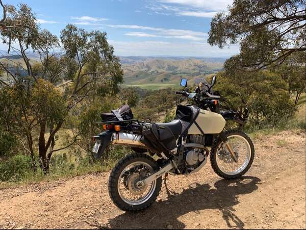 2021 Suzuki DR650SE