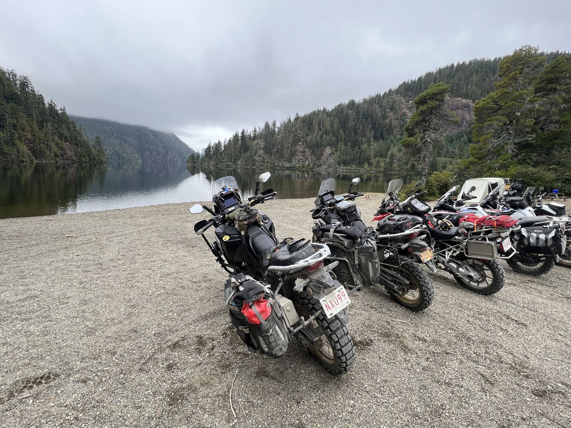 Get Lost, Find Yourself: The Joy Of Unscripted Travel - 2is6ss2
