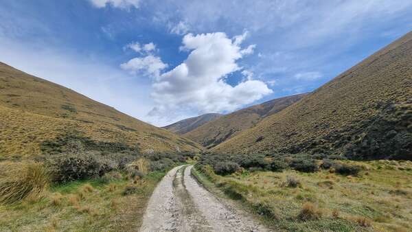 GHT Day 5 - Ida Railway Hut to Kirtle Burn Hut