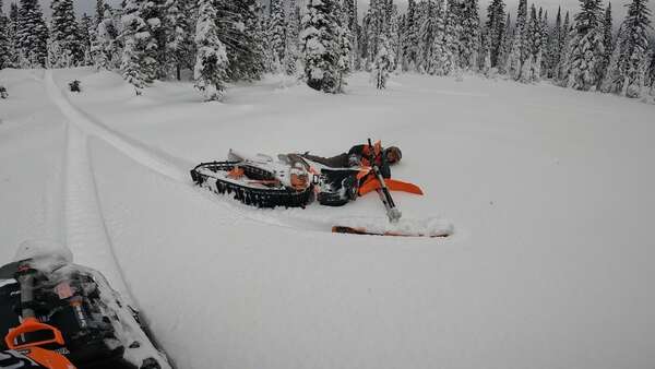 1st Timer & Snowbike Rescue!