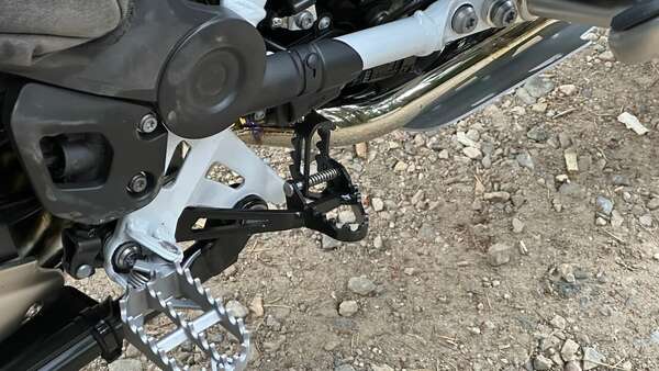 Flippy Rear Brake Thing